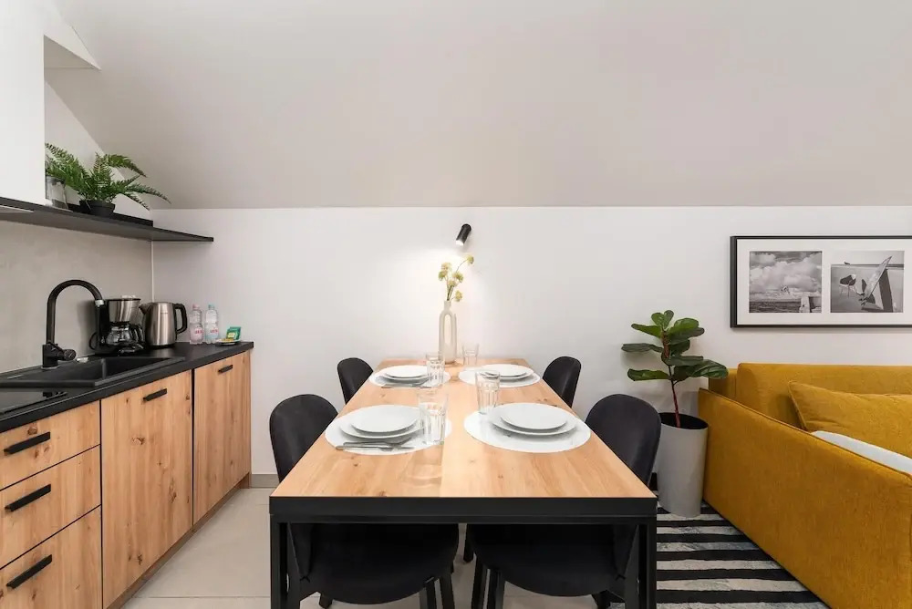Comfortable Apartment With Balcony, Pool, Sauna