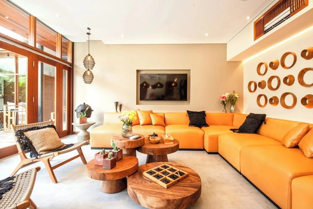Luxury 6BR Canggu 400m to Finns Beach