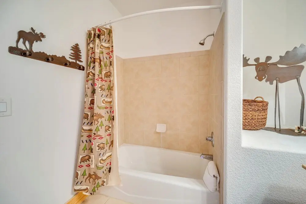 6 Mi to Keystone Resort: Dillon Condo w/ Balcony