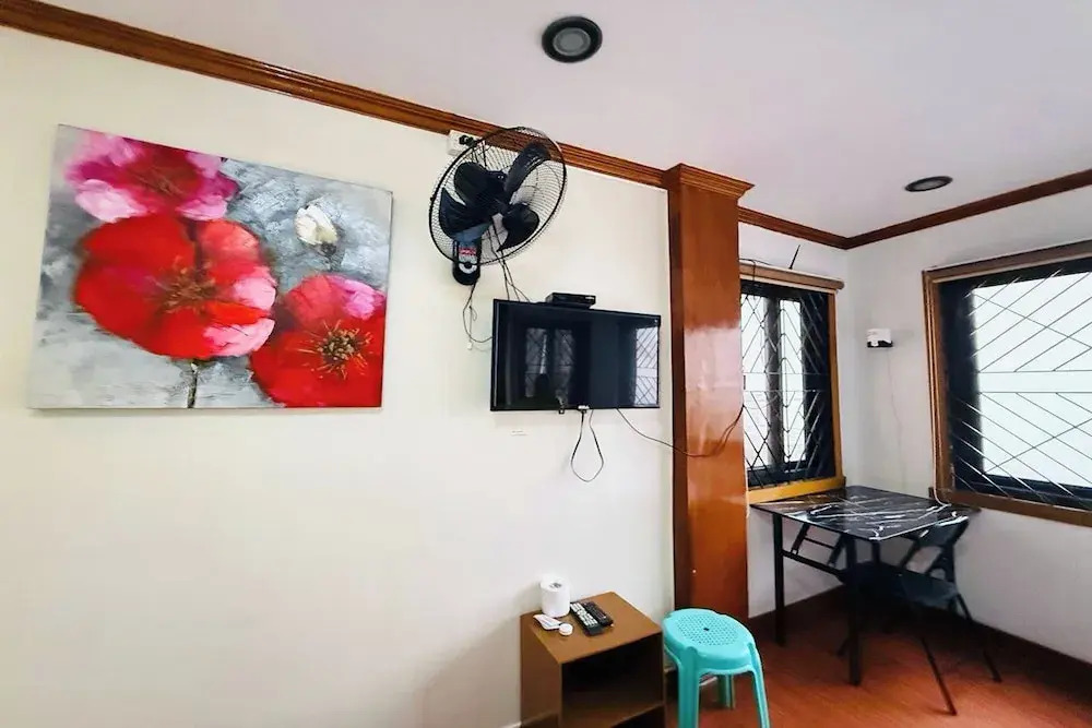 Mountain Transient Lodge