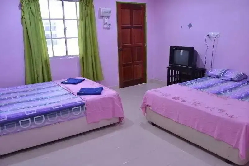 Tanjung Malie Beach Motel