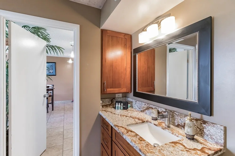 Tower 2 Suite 3201 - Qqp 1 Bedroom Home by Redawning