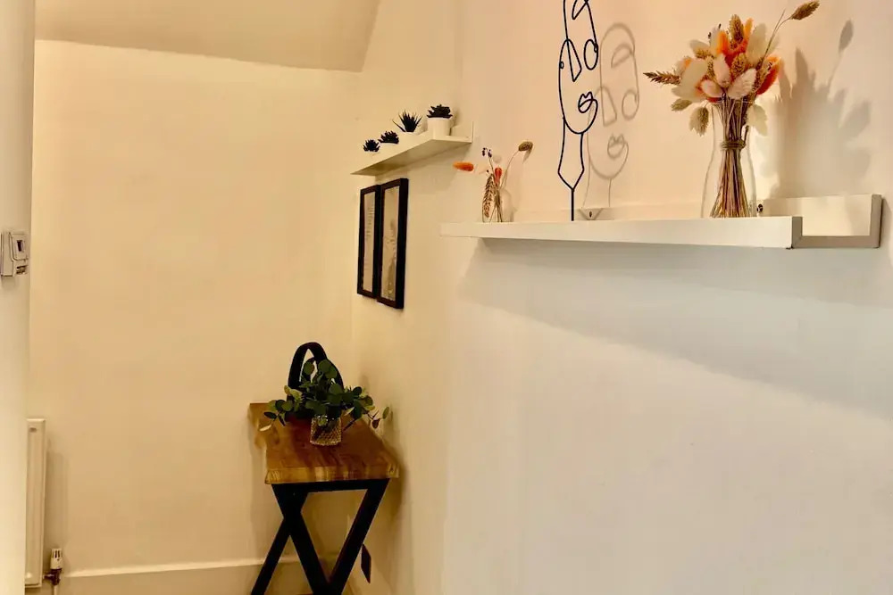 Stylish 1 bed Apartment - Sleeps 4 & Free Parking