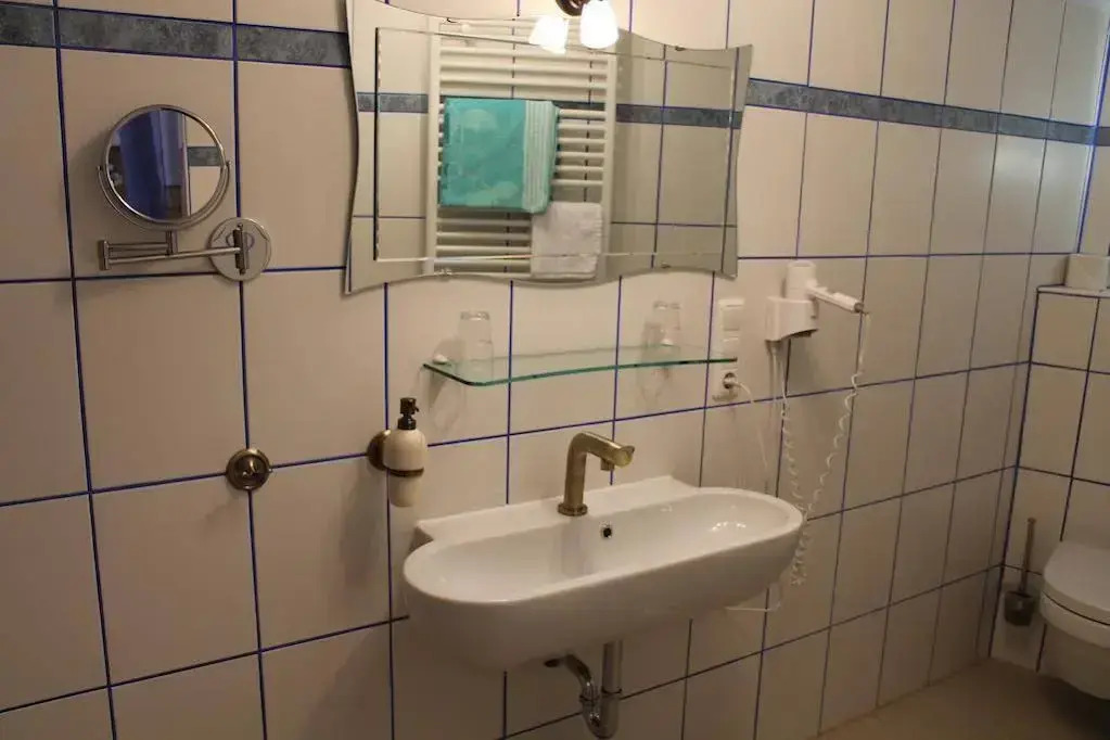 Kreuzerhof Hotel Garni