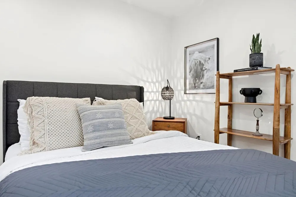 Elegant Old Town Charm – Walk to Csu and Downtown