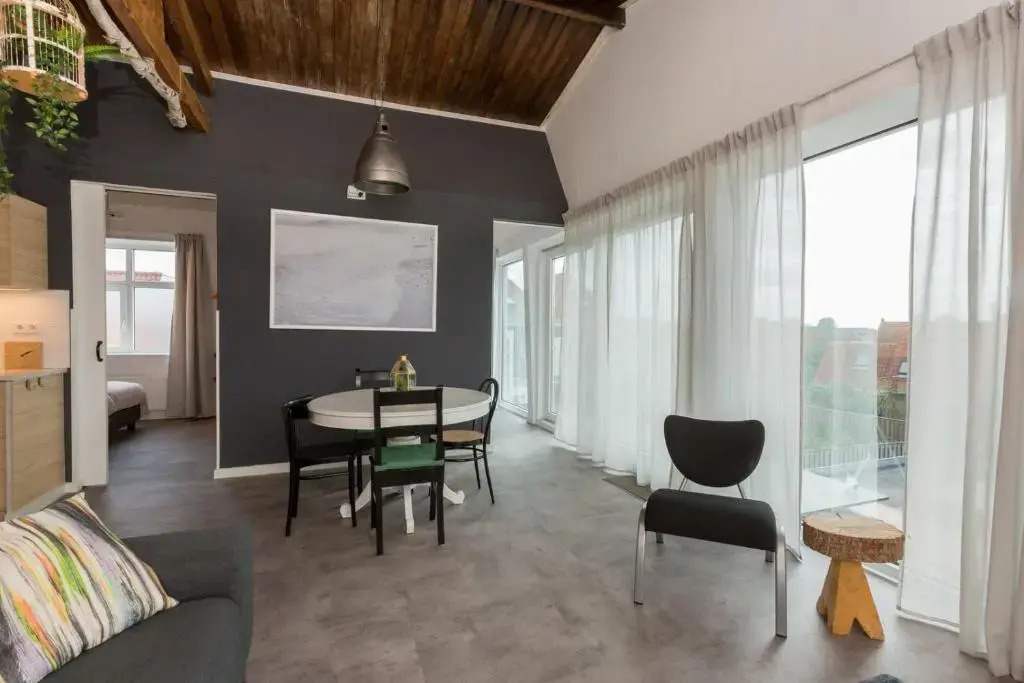 Appartement - Dorpsplein 6 Koudekerke Pleinzicht 6c