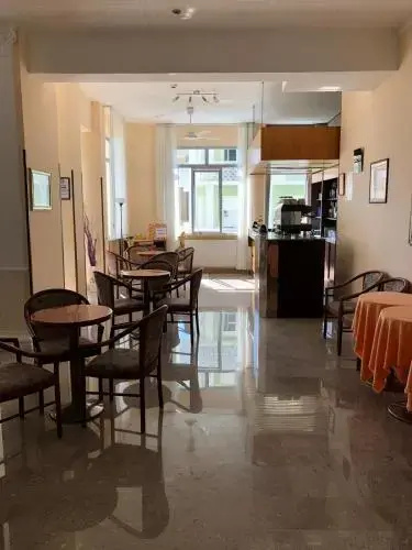 Hotel International