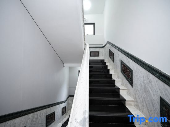 Yuejing Hotel (Yuqiao Subway Station Branch Shanghai)