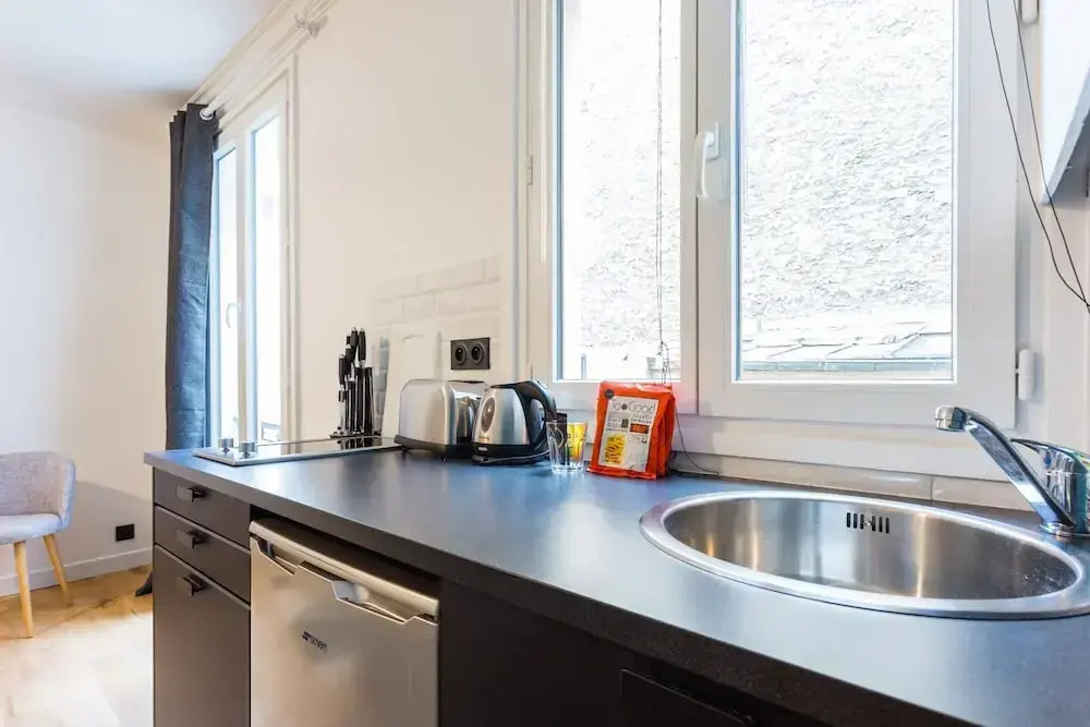 Cozy Studio in the Heart of Paris