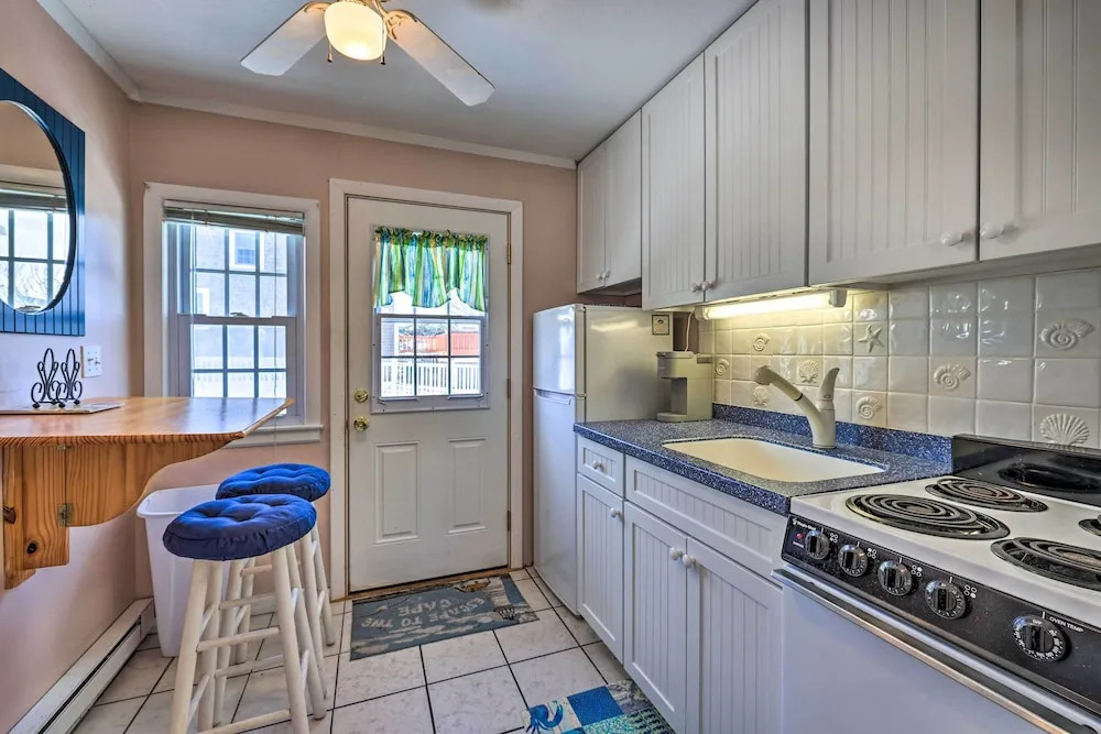 Cape Cod Retreat w/ Gas Grill, Steps to Beach