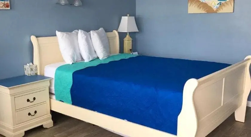 Pelican Point Motel