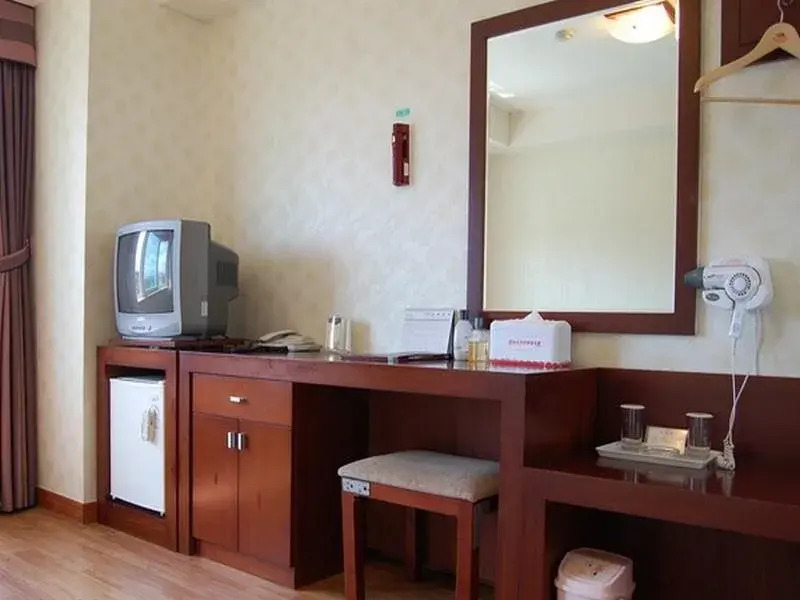 Mt. Palgong Spa Tourist Hotel