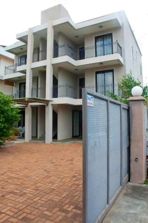 Apartment With 2 Bedrooms In Mon Choisy Grand Baie With Shared Pool Terrace And Wifi