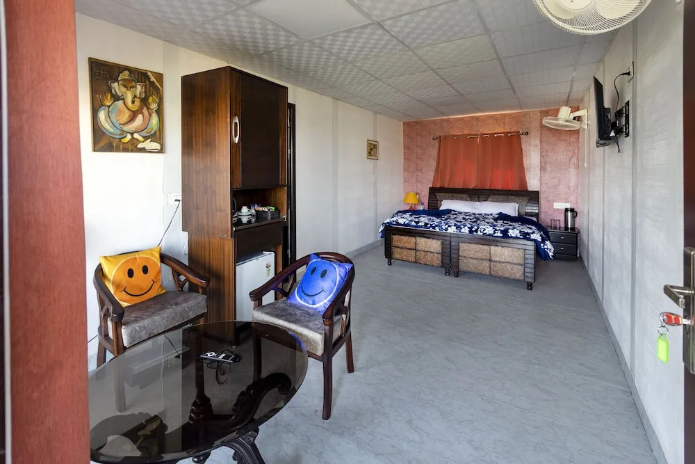 InnBox Farmstay - Rajpura Punjab