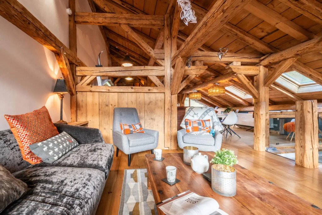 LA FERME DE MARGOT - Unique 5-bedroom Renovated Farmhouse