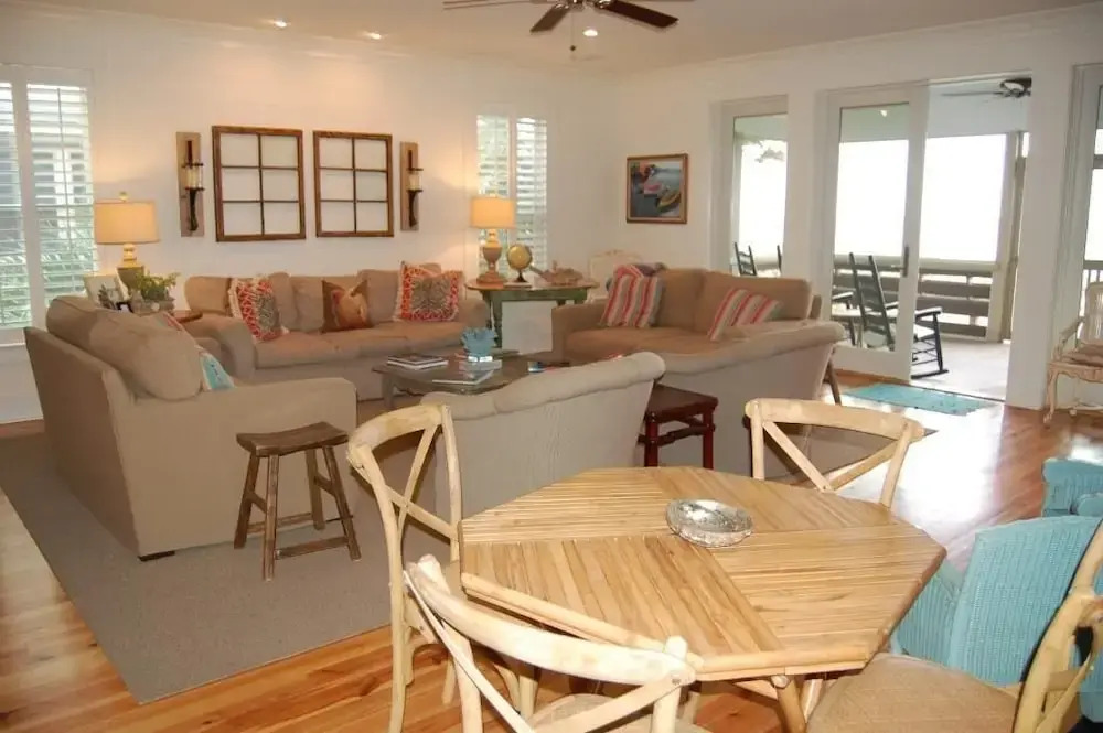 Happy Days - 5 Br Home
