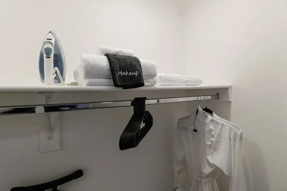 Unit 1 Stylish Studio