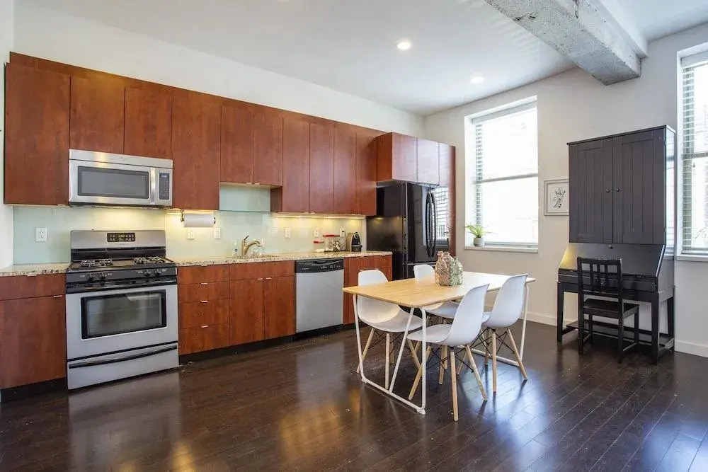 Beautiful Condo in the Center of it All