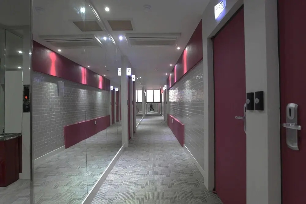 Hotel Page