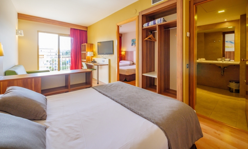 Golden Avenida Family Suites 4 Sup