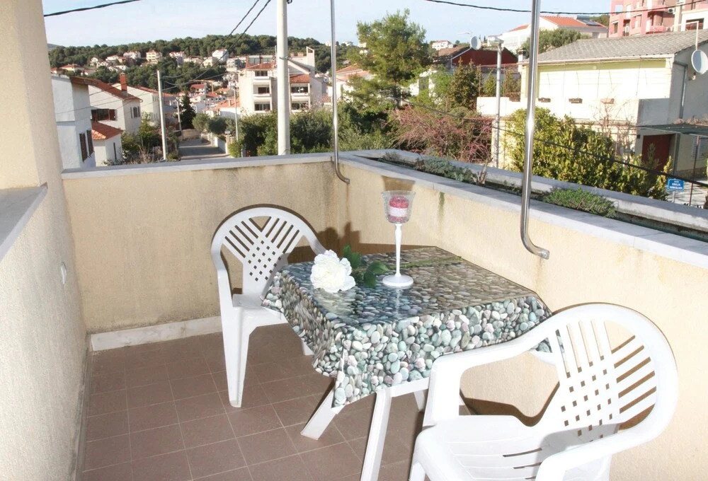 Studio in Okrug Gornji, With Enclosed Garden and Wifi - 60 m From the