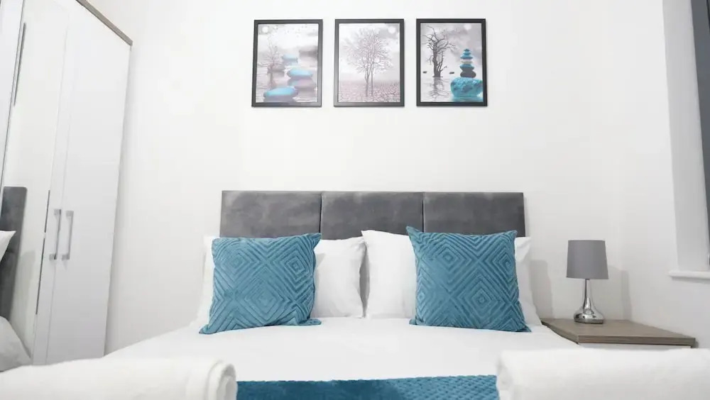 Modern House - 3 Bedrooms - 1 Bath - Mancity