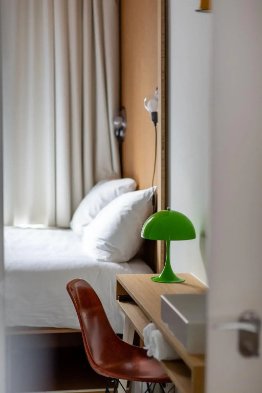 the bellhop