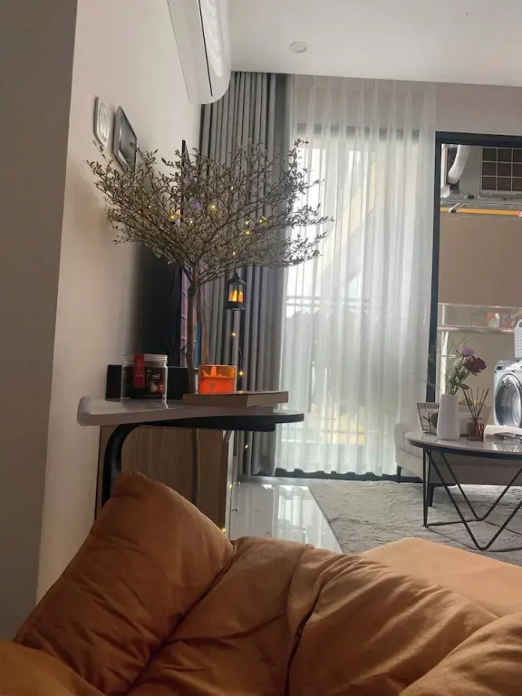 LA Nest