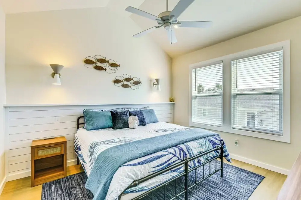 1 Mi to Beach: Home w/ Pool Access in Port Aransas