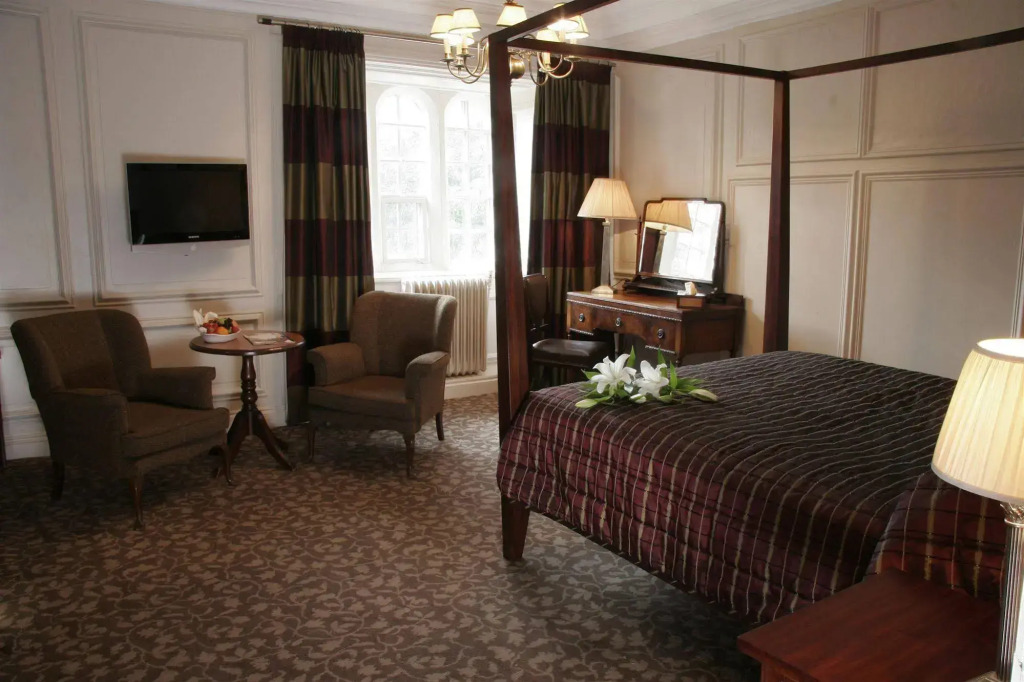 Manor House Hotel