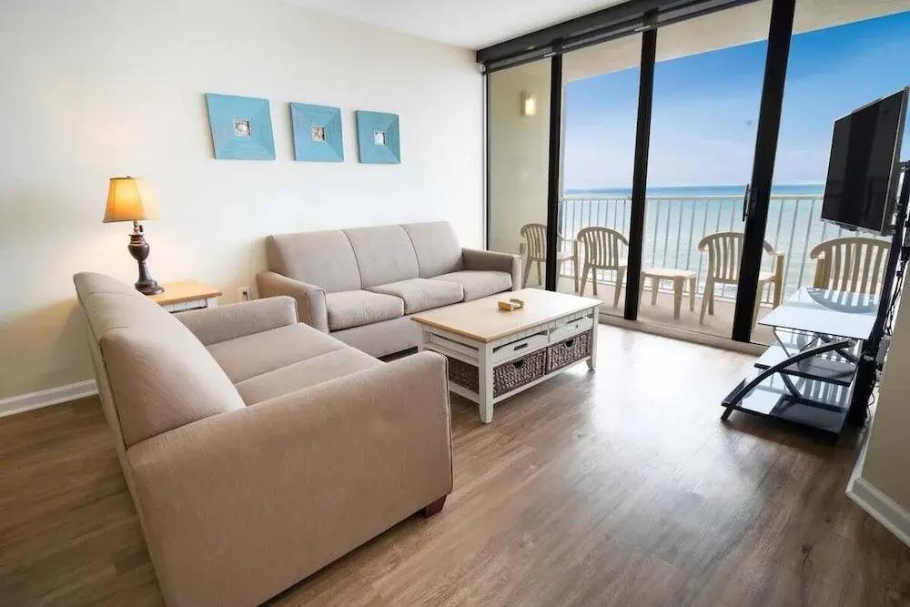 Sands Beach Club 1027