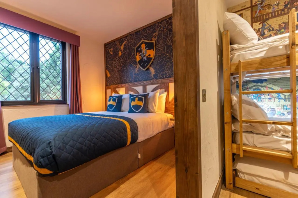 Warwick Castle Hotel & Knights Village