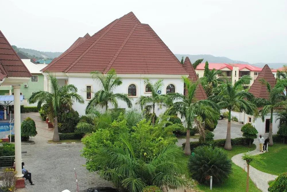 Pauliham Hotel and Suites