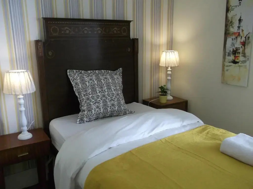 Angola Top Floor 6 Bedrooms