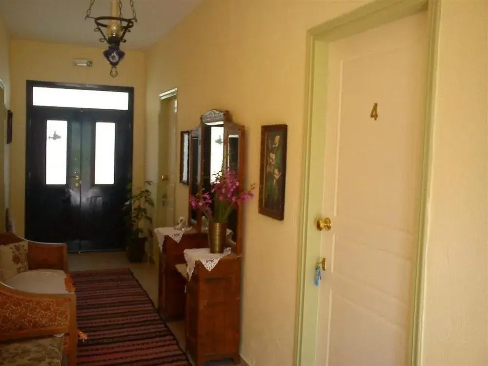 Hariklia Rent Rooms