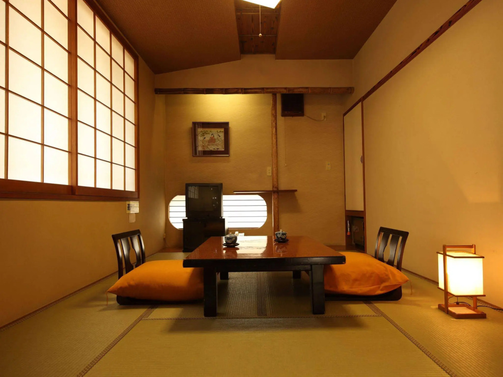Hakone Onsen Ryokan Yaeikan