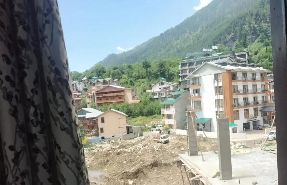 OYO 14242 Manali Mantra