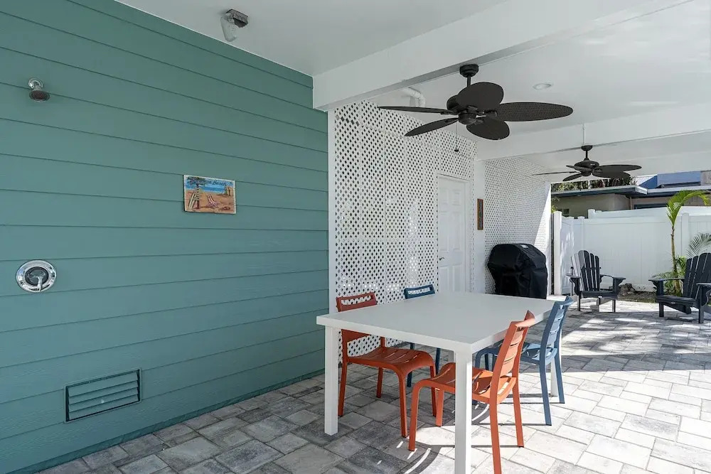 233 Delmar Avenue - Beautiful Private Pool Home 3 Bedroom Home by RedAwning
