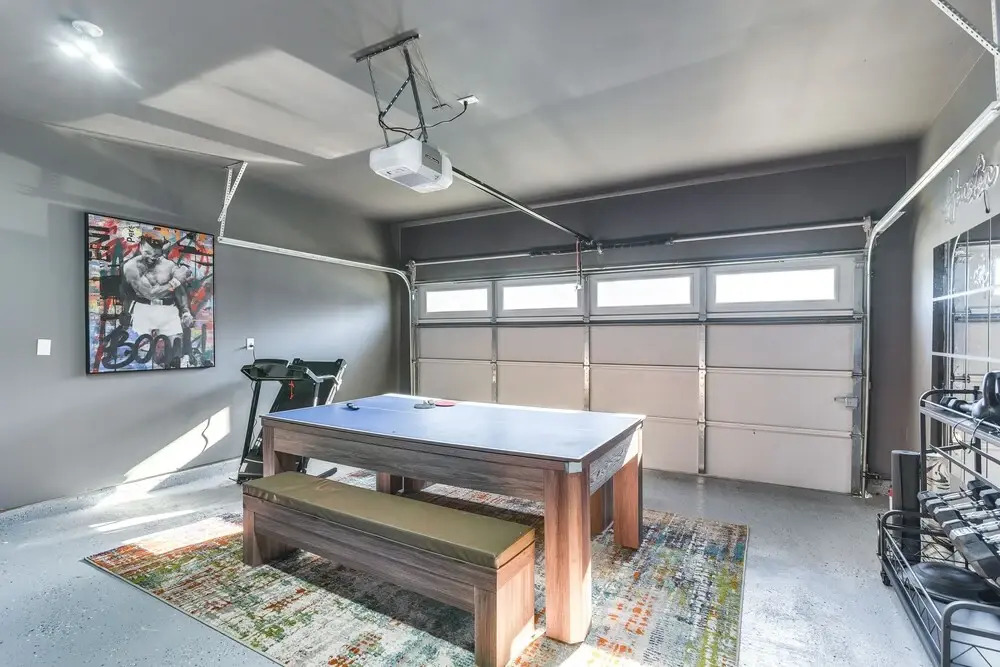 Houston Townhouse w/ Office & Home Gym