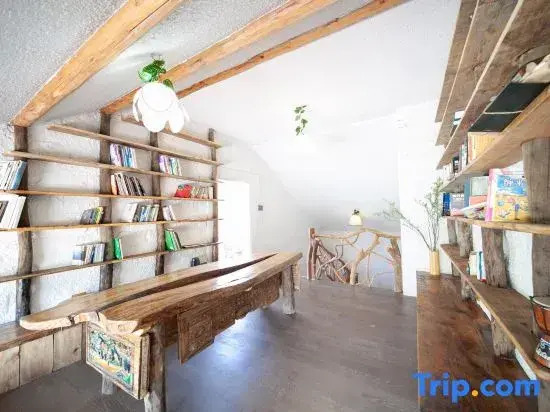 Xiongxiong Tribe Homestay