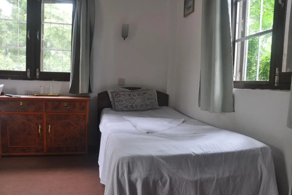 Hotel Elephant Camp