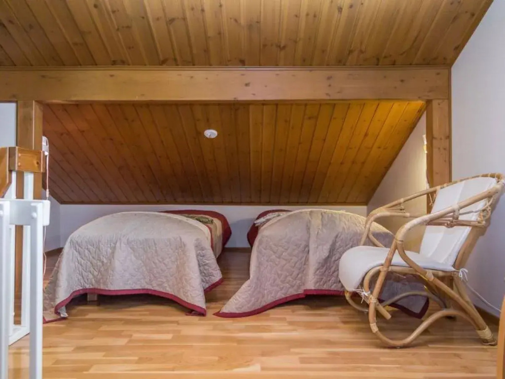 Alppitalo punatähti 7 apt 4