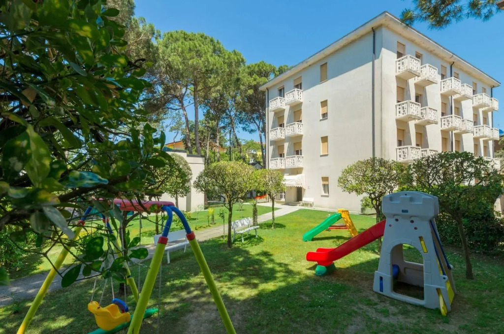 Marina Palace Hotel