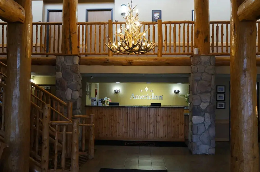 AmericInn Two Harbors