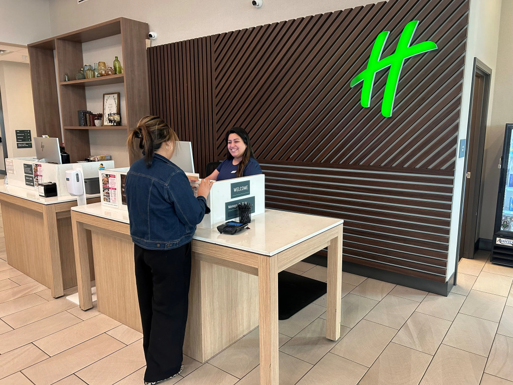 Holiday Inn Glendale - Stadium & Ent Dist by IHG