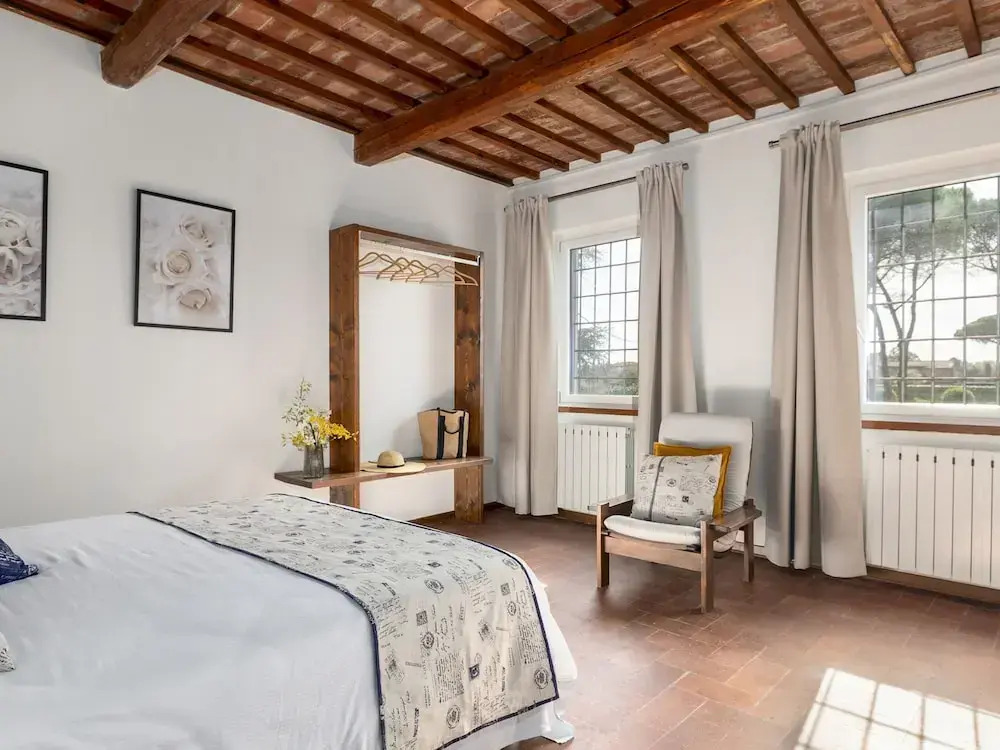 TENUTA FRANCIGENA 8, Emma Villas