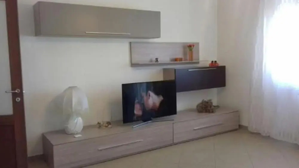 Flat By Lello