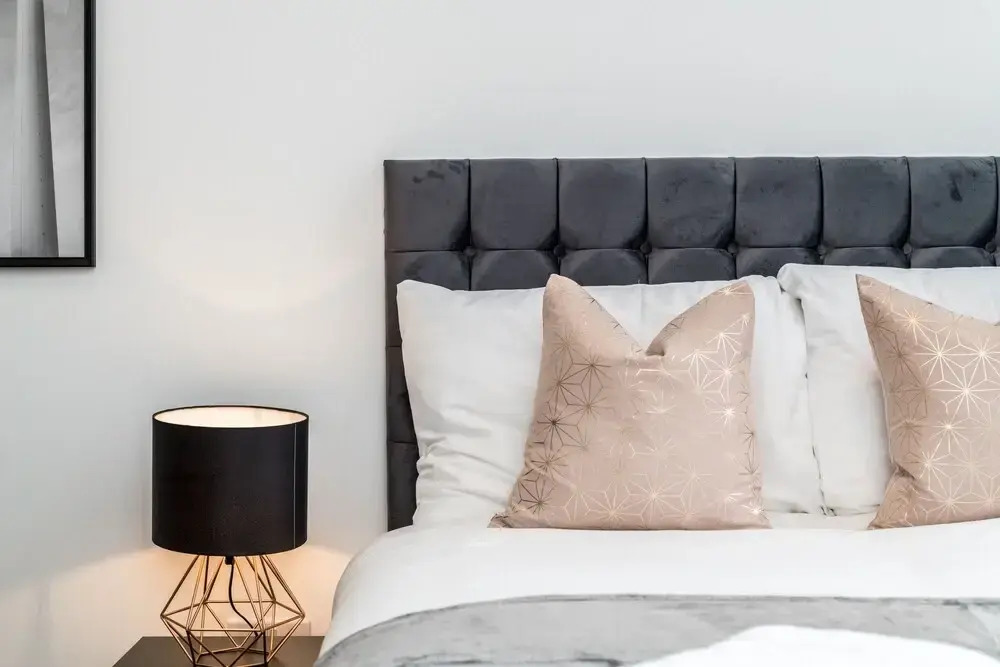 Prestige STAY Aparthotel - 42 Stanley Street Party Apartments