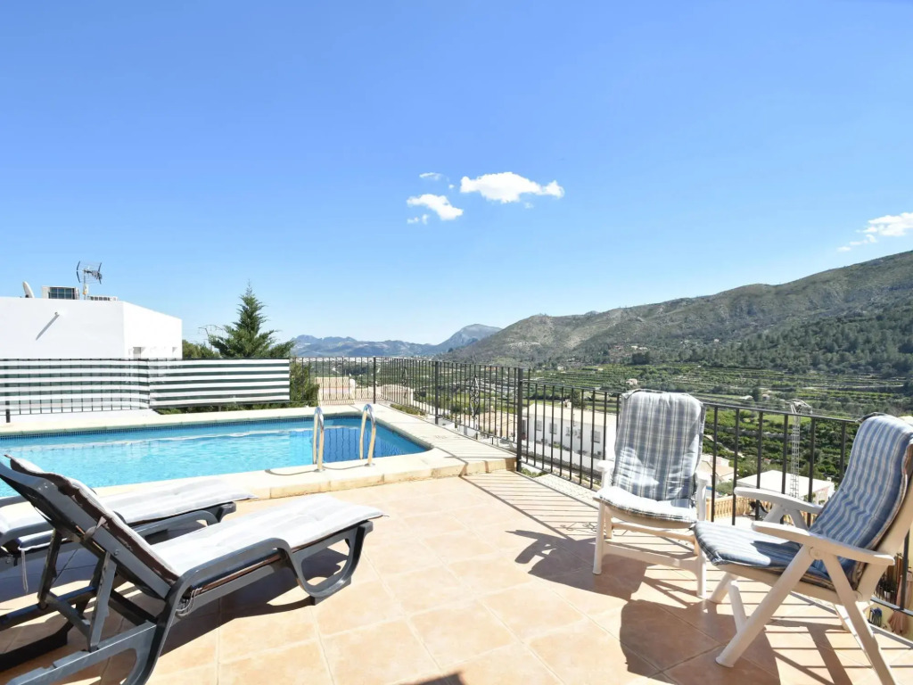 Peaceful Villa with Private Pool