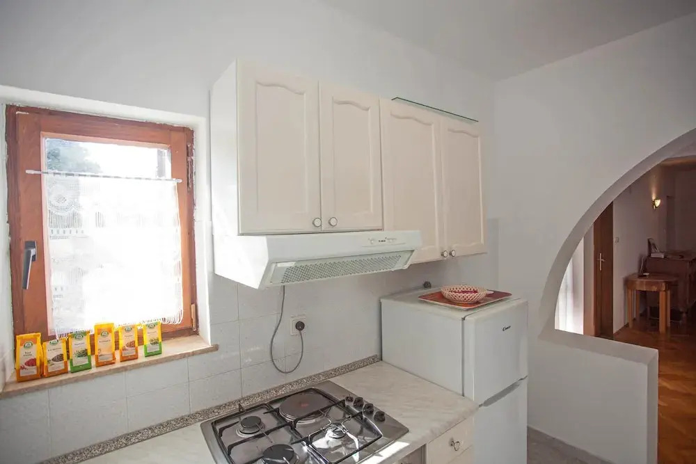 Apartments and Room Agata